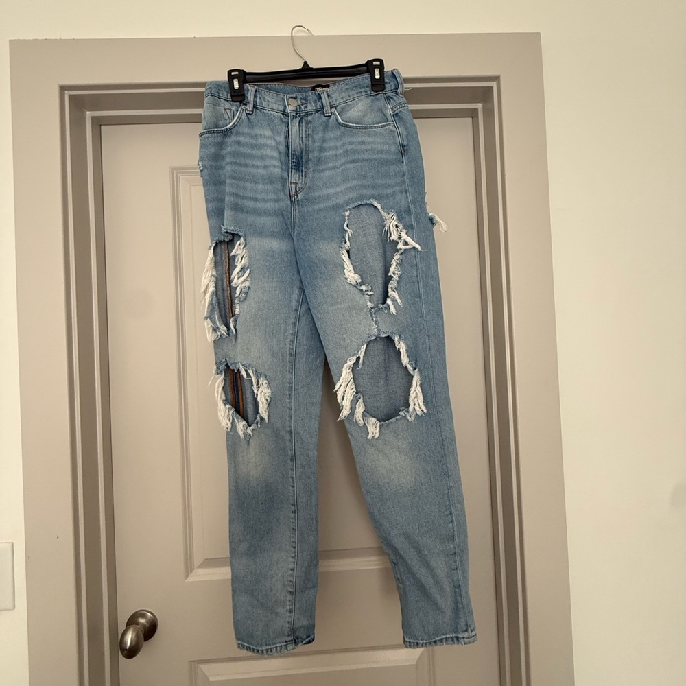 BDG Light Blue High Rise Distressed Jeans